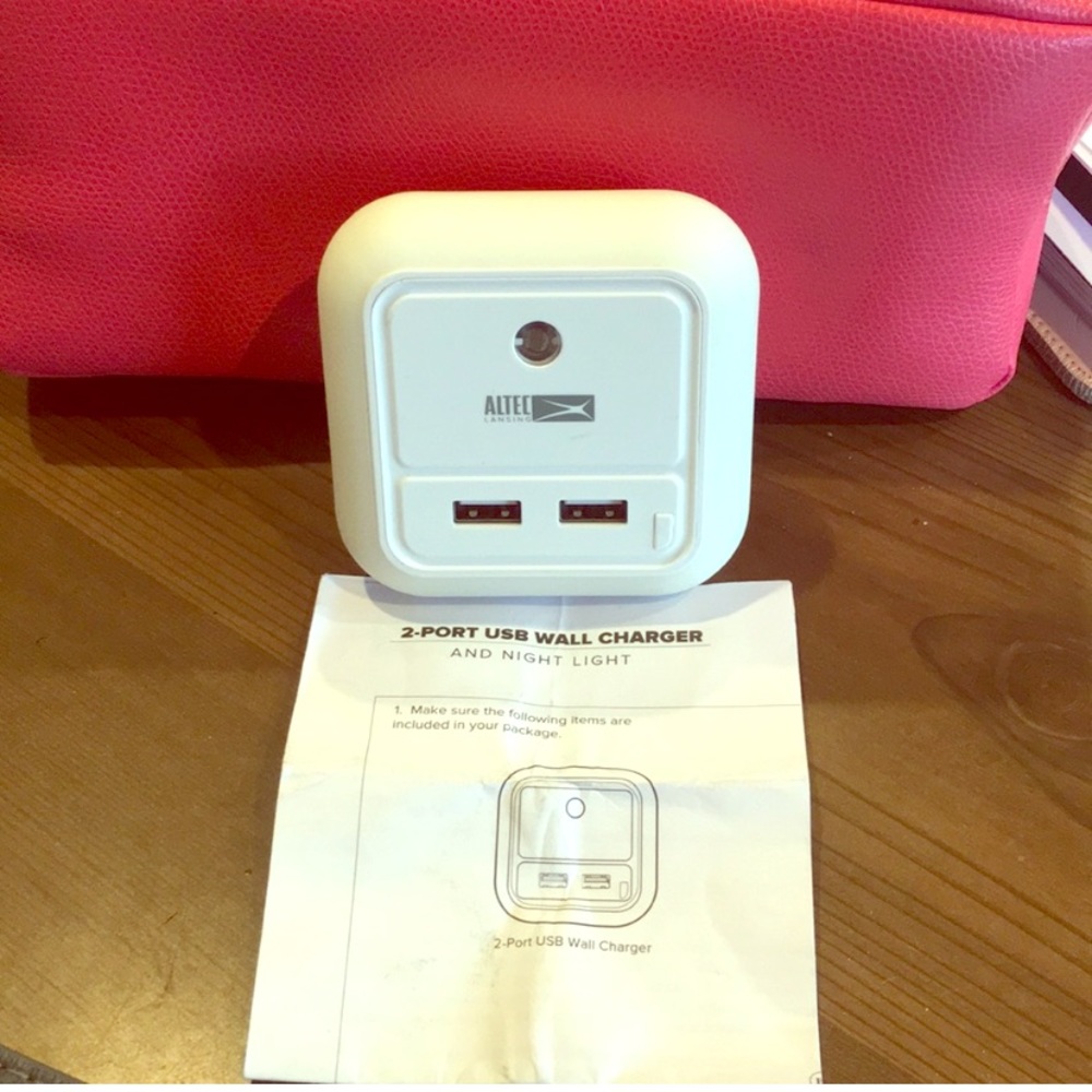 Altec Lansing 2Port USB Wall Charger & Night Light